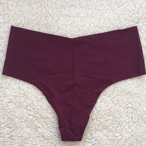 NWOT Victoria’s Secret Seamless Thong Panty